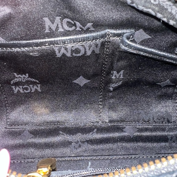 MCM Papillon Black Hand/Shoulder Bag - Picture 10 of 15